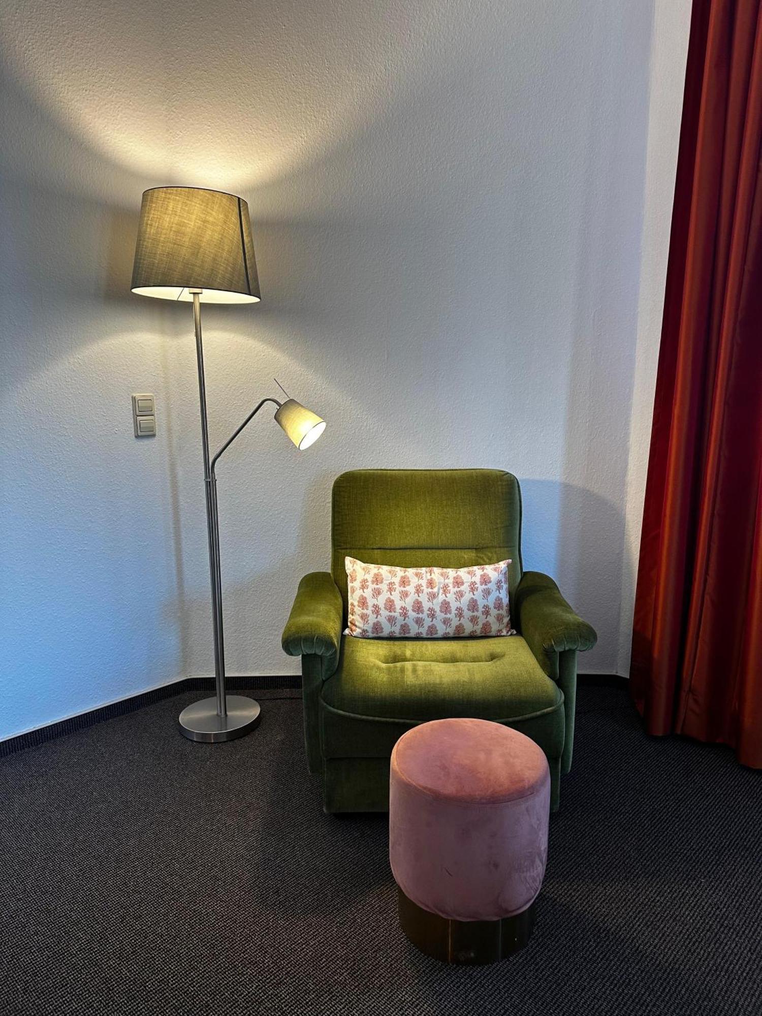 Maisonettewohnung Im Loft Stil Mit Wunderschoener Terrasse Karlsruhe Exterior photo